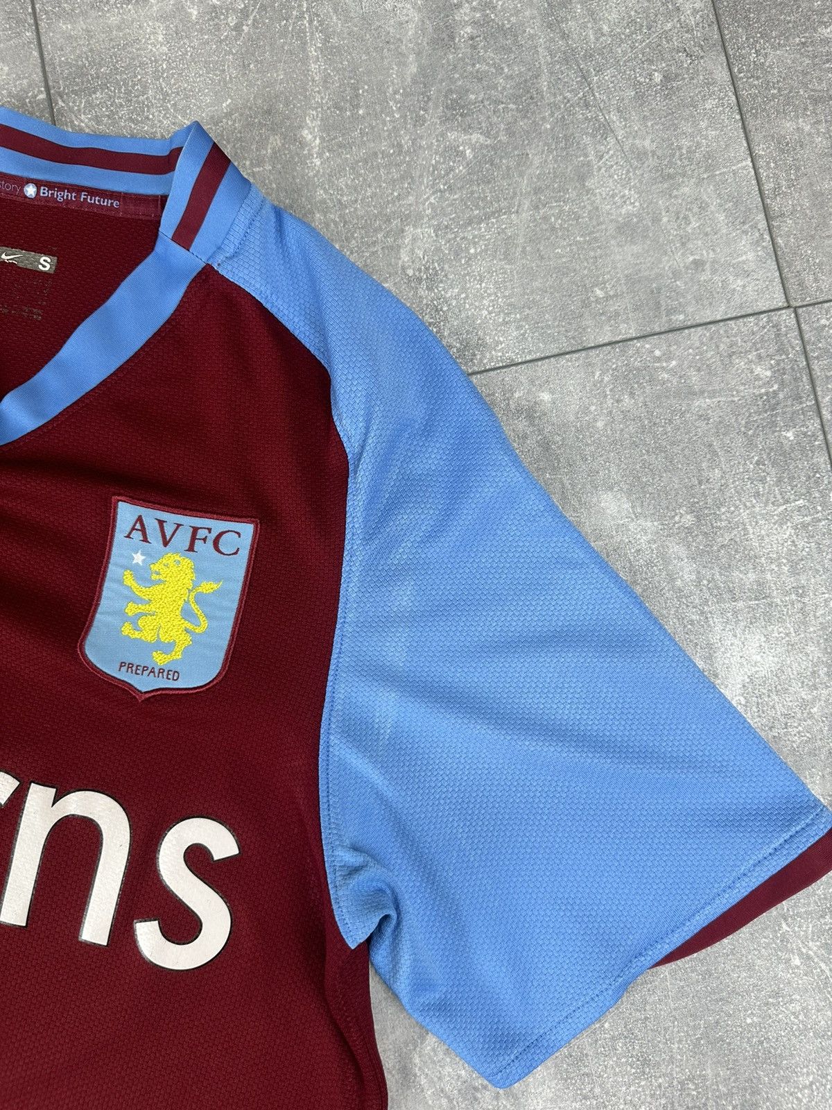 Nike Nike Aston Villa 2008/09 Home Soccer Football Jersey Size US S / EU 44-46 / 1 - 15 Thumbnail