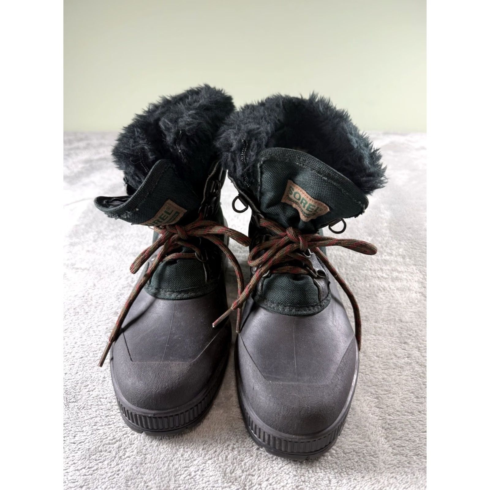 SOREL VINTAGE Sorel Boots Snow Boot Women's Green Black Faux Fur Lined Winter Size 8 Shoes Boots Women Size US 8 / IT 38 - 2 Thumbnail