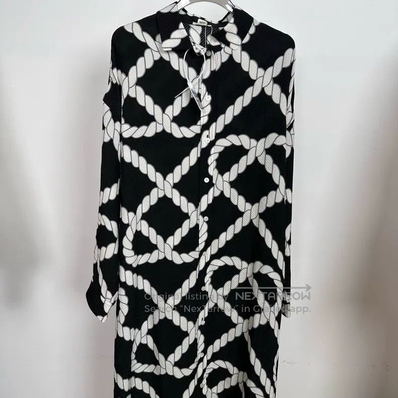 Hermes Hermes black and white chain long silk coat Size XS / US 0-2 / IT 36-38 - 1 Thumbnail