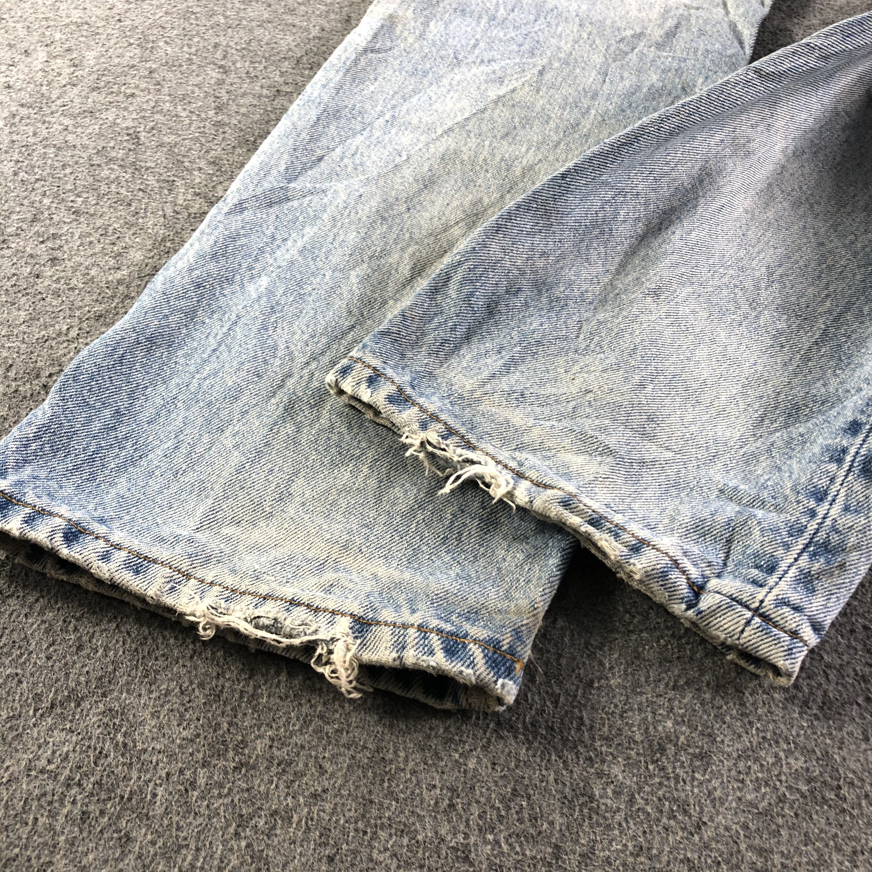 Levi's 90s Vintage Light Wash Levis 505 Jeans-J3371 Size US 31 - 6 Thumbnail