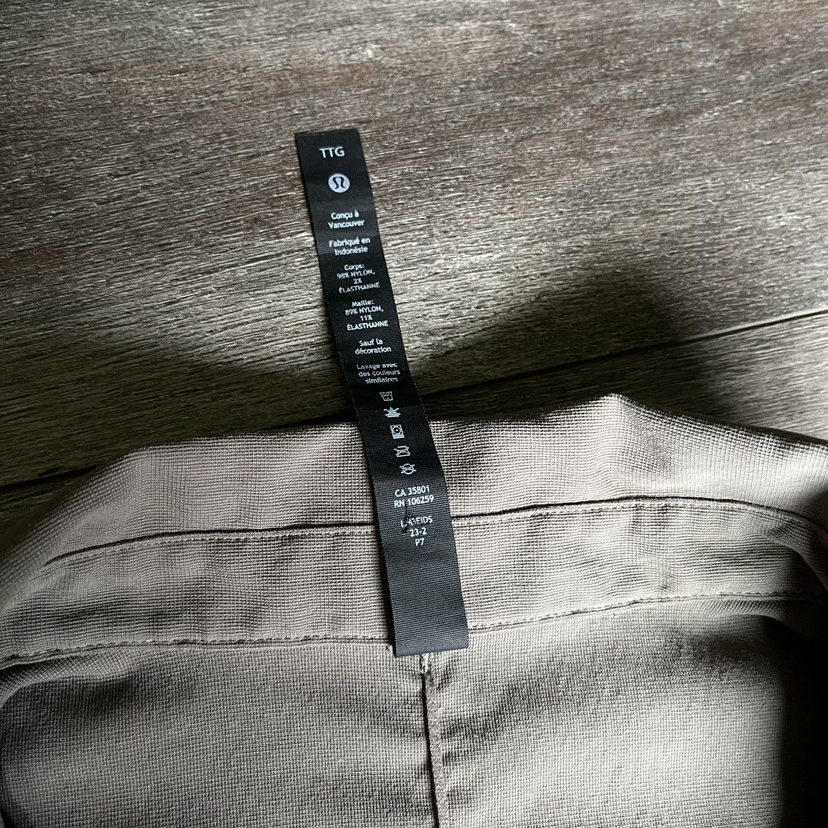 Lululemon Vintage Lululemon Relaxed Fit Button Down Camp S/S Shirt Men Size US XXL / EU 58 / 5 - 6 Thumbnail