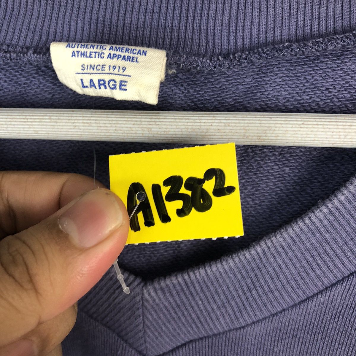 Champion Champion Purple Sweatshirt vintage #A1382 Size US L / EU 52-54 / 3 - 11 Thumbnail