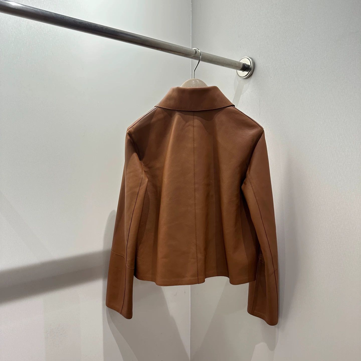 Loewe Loewe mar612 big pocket lapel lambskin leather jacket 34 Size XXS / US 00 / IT 34 - 2 Thumbnail
