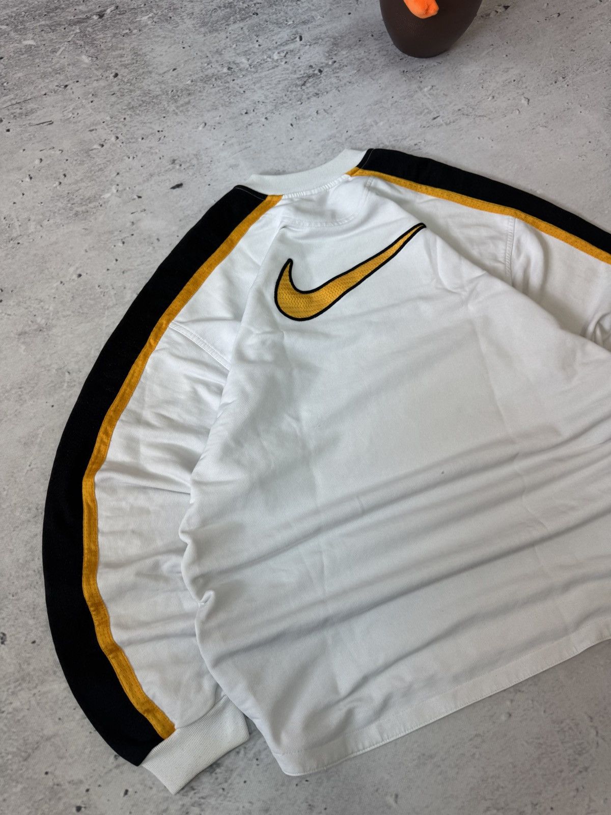 Nike × Vintage NIKE VINTAGE CENTER LOGO OVERSIZE BAGGY FIT SWEATSHIRT Size US XL / EU 56 / 4 - 9 Thumbnail