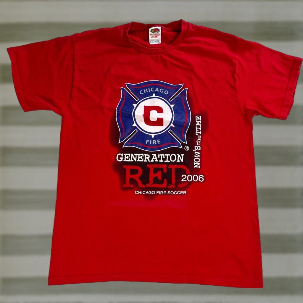 Fruit Of The Loom Vintage Chicago Fire Soccer Club Generation Red T-Shirt MLS Sz L Mens Size US L / EU 52-54 / 3 - 1 Thumbnail