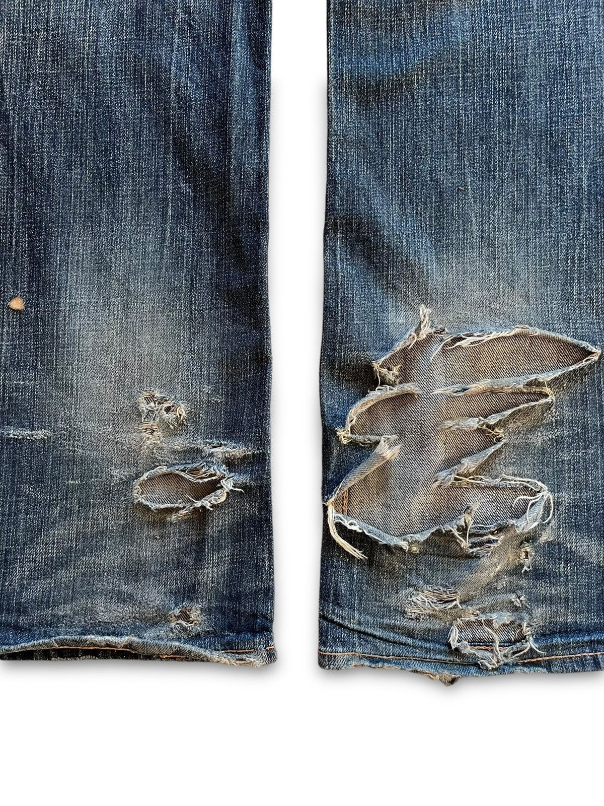 Japanese Brand Vintage Japanese Brand Buckle Back Mud Wash Rip Flare Jeans Size US 30 / EU 46 - 9 Thumbnail