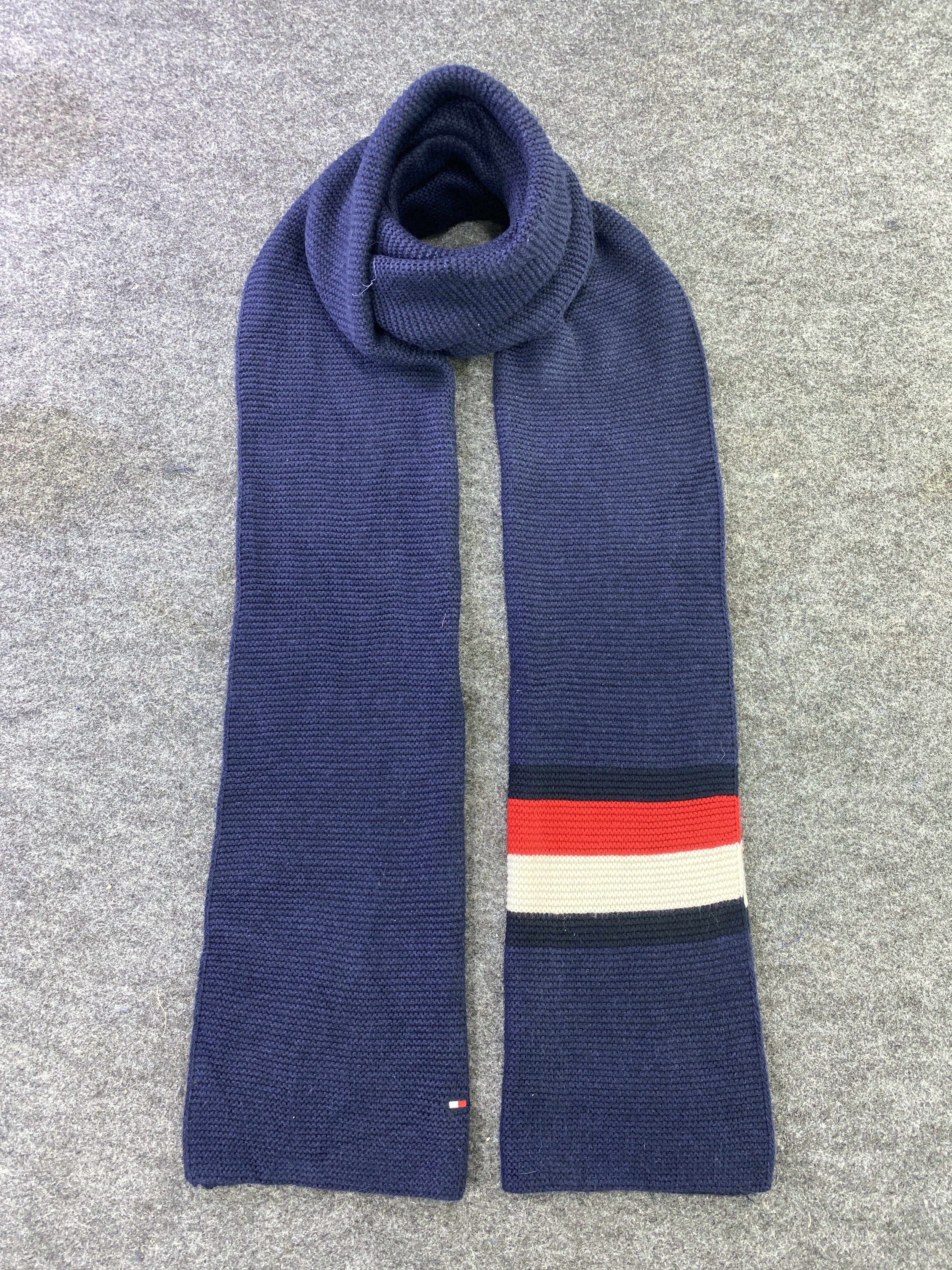 Tommy Hilfiger Tommy Hilfiger Scarf/Muffler/Neckwear-T533 Size ONE SIZE - 1 Thumbnail