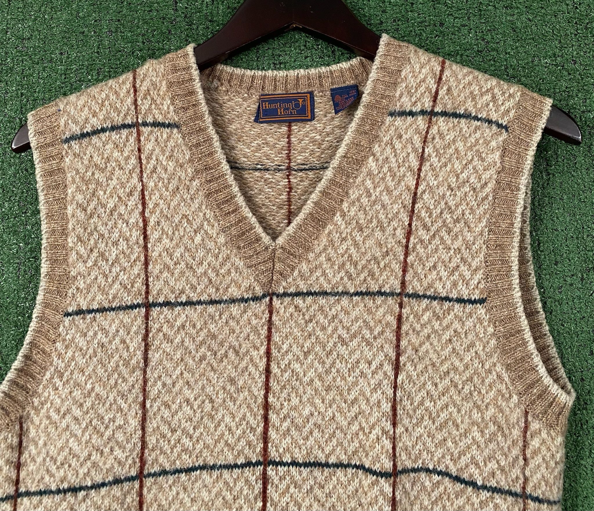 Vintage 90’s Hunting Horn 100% Wool Herringbone Sweater Vest XS Size US XS / EU 42 / 0 - 2 Thumbnail
