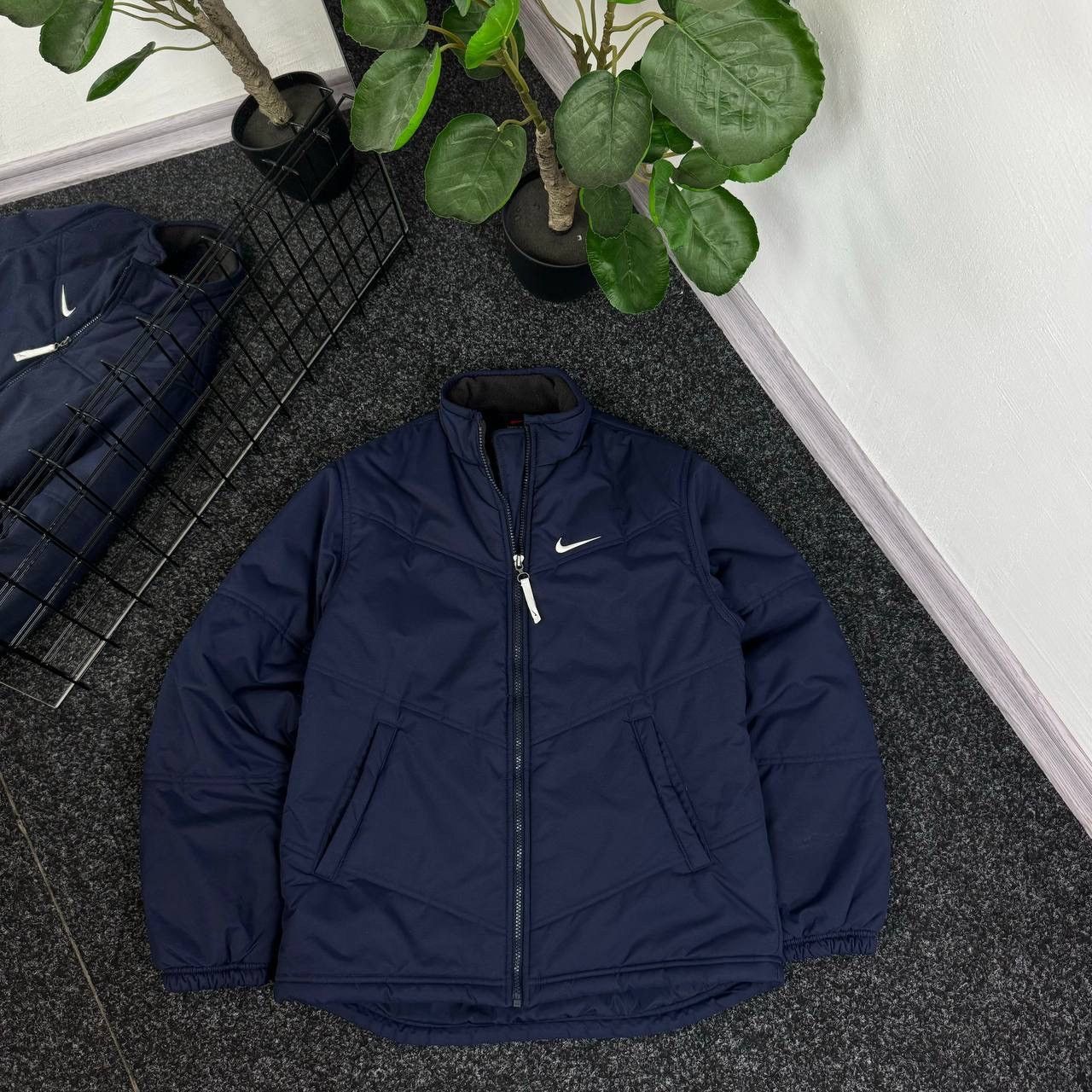 Nike Nike vintage jacket mini swoosh techwear navy blue boxy Size US S / EU 44-46 / 1 - 1 Thumbnail