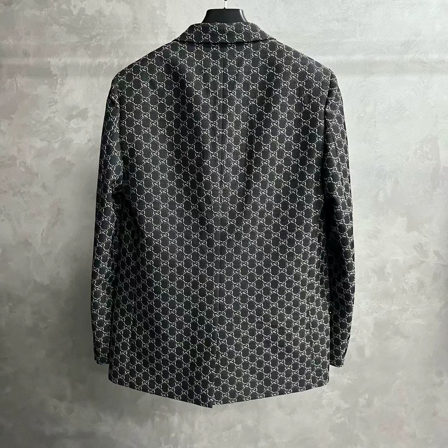 Gucci gray logo-printed long sleeve blazer Size US M / EU 48-50 / 2 - 5 Thumbnail