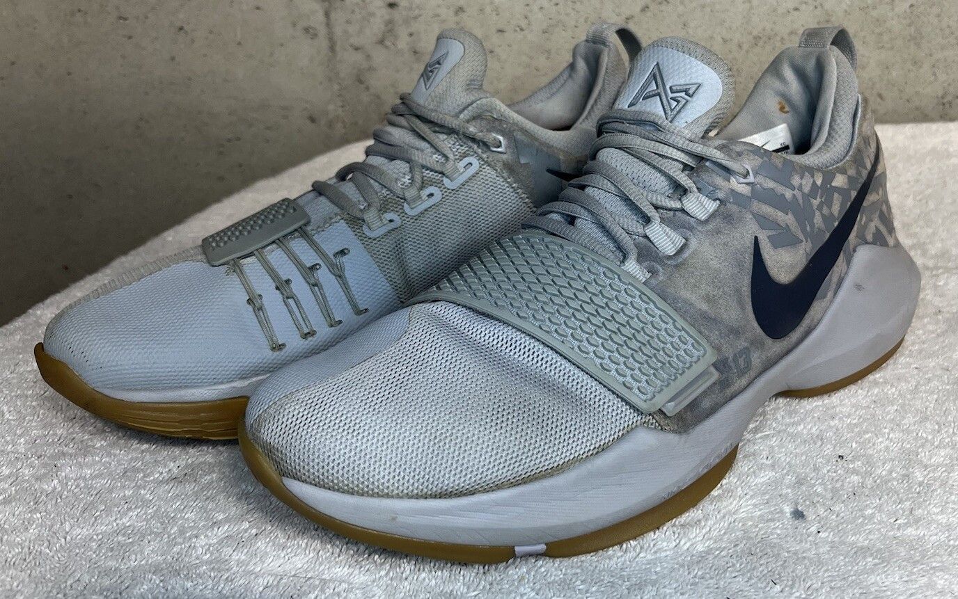 Nike NIKE PG 1 SUPERSTITION PAUL GEORGE BASKETBALL SHOES SIZE 11 Size US 11 / EU 44 - 1 Thumbnail