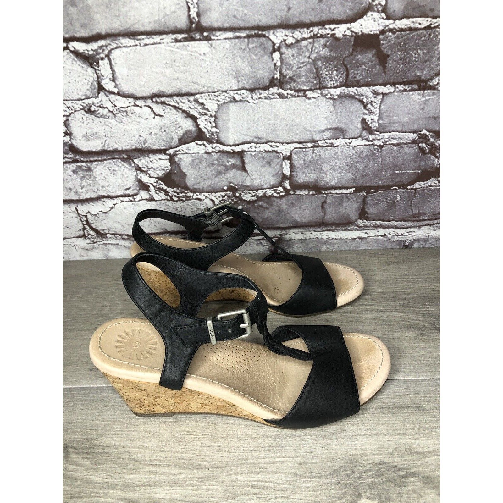 Ugg UGG Black Leather Casual Cork Wedge Ankle Strap Sandals Wome Size US 7 / IT 37 - 17 Thumbnail