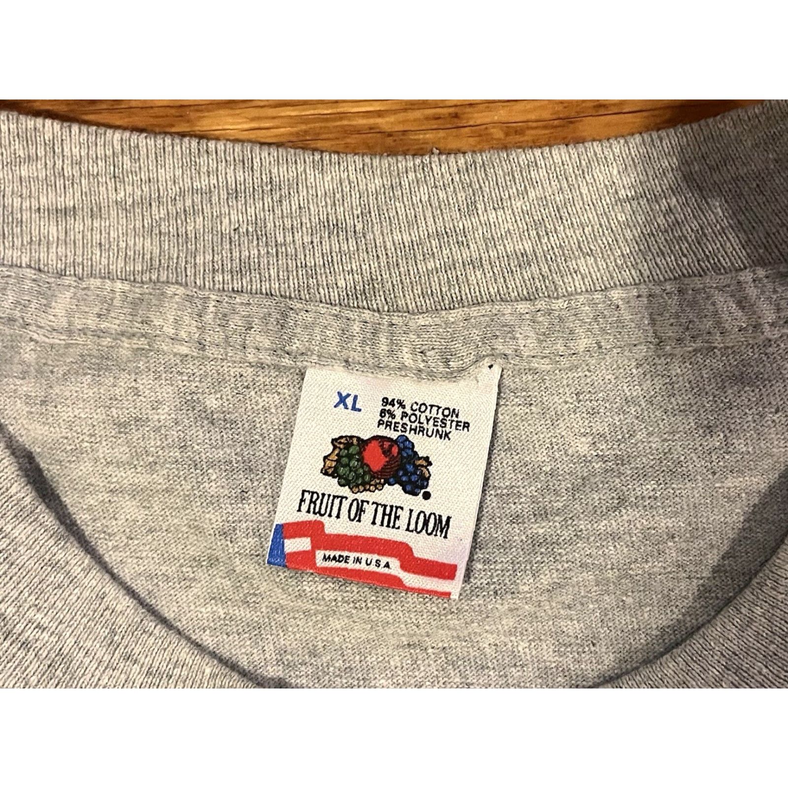 Fruit Of The Loom VINTAGE Citibank Summer in the Citi Shirt Men’s XL Gray Short Sleeve Crew Neck Logo Graphic Print 90s City Classic Retro New York Mens Shirt Size US XL / EU 56 / 4 - 5 Thumbnail