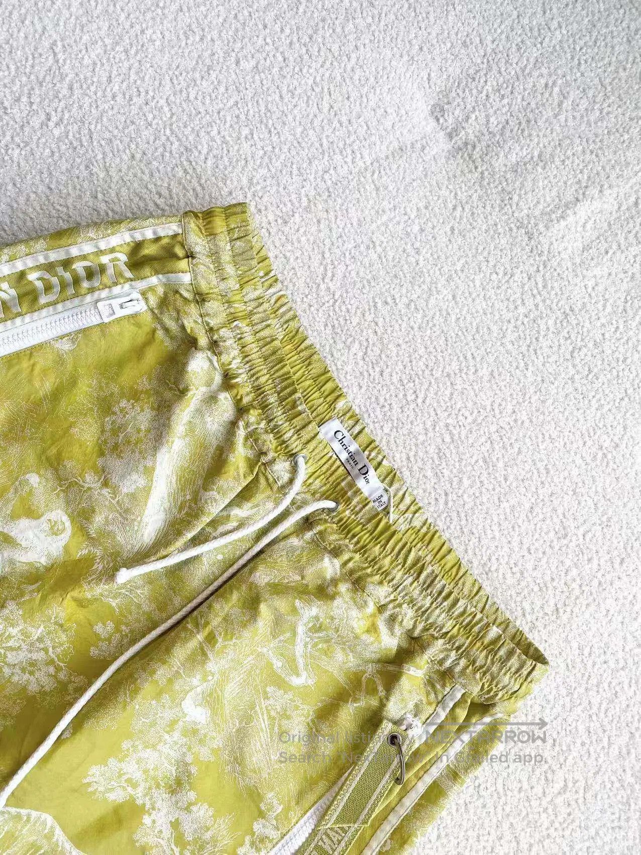 Dior Dior Zoo print skirt| Size 25" / US 0 / IT 36 - 4 Thumbnail
