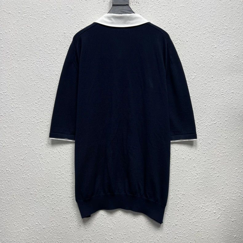 Louis Vuitton louis vuitton size 4l Knitted button front embroidered knit Size US XXL / EU 58 / 5 - 2 Thumbnail