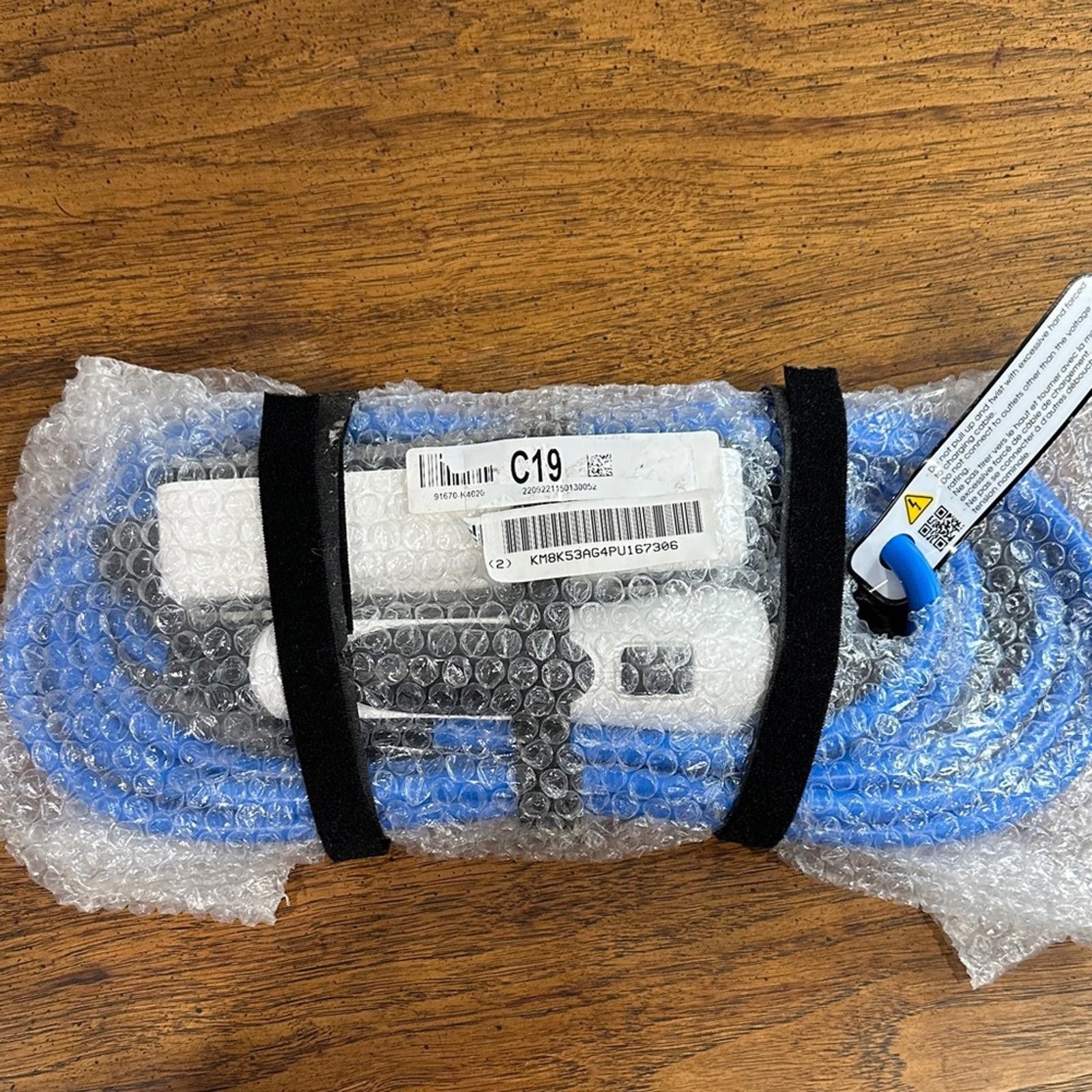 Other Blue Power Cable Size ONE SIZE - 1 Preview