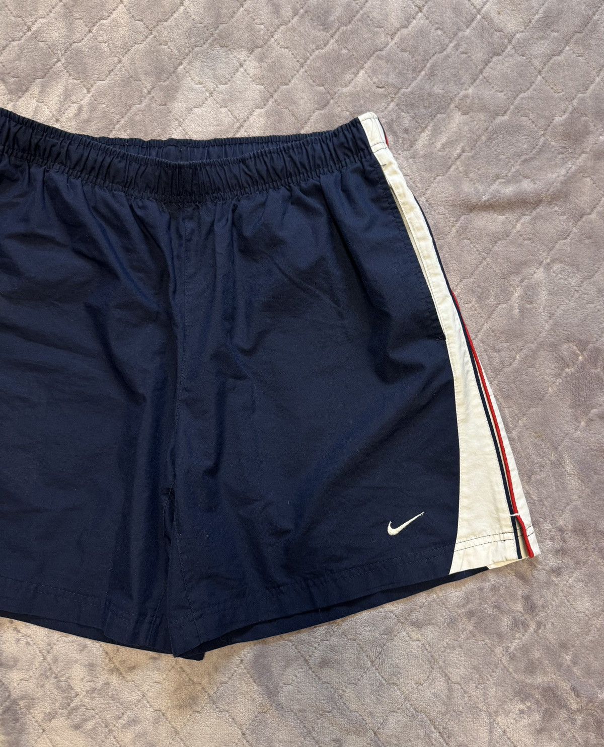 Nike × Vintage Og Vintage Nike Nylon Track Shorts Size US 36 / EU 52 - 4 Thumbnail