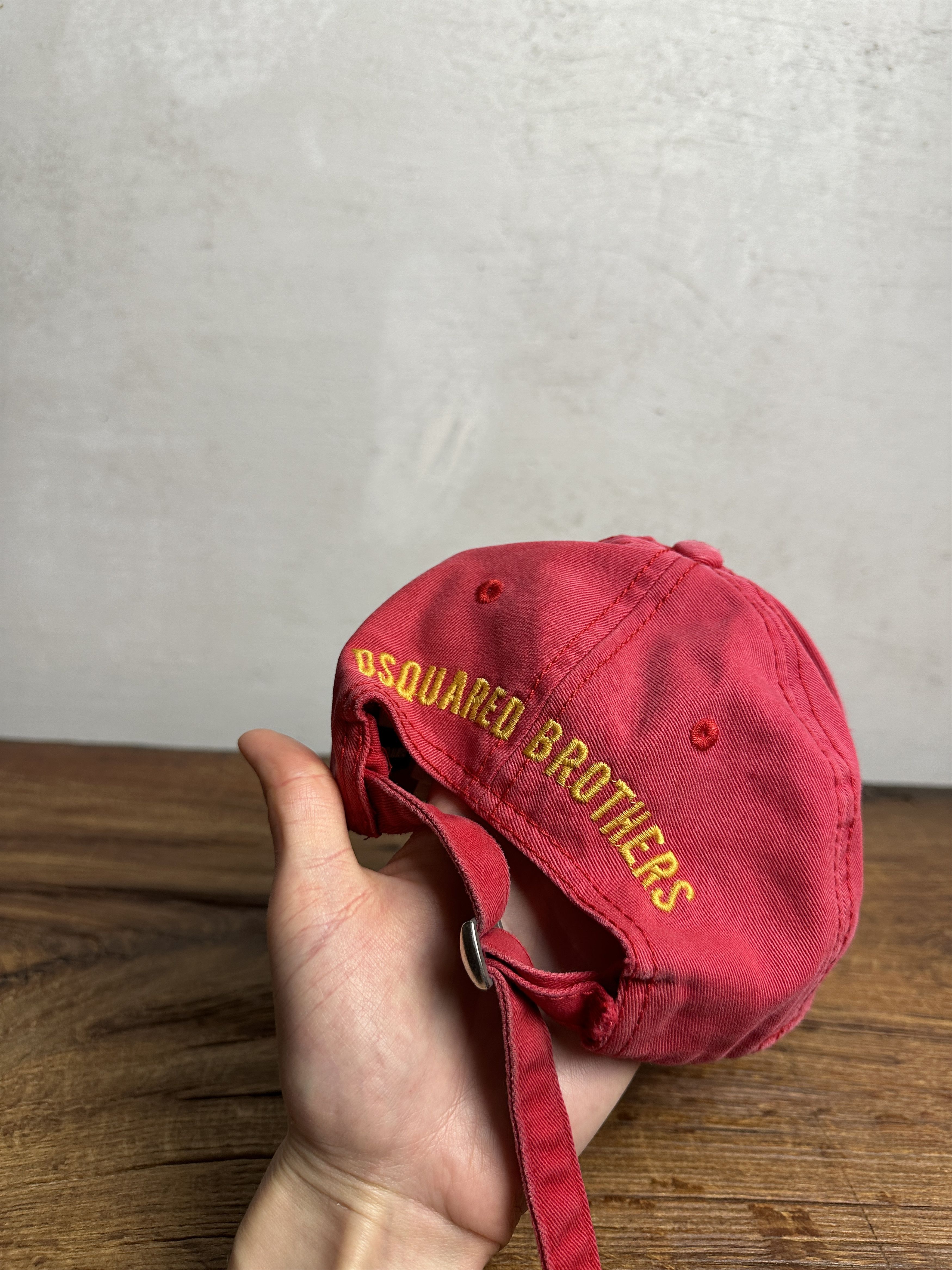 Dsquared2 DSQUARED2 D2 Caten Red Original Born in Canada Cap Size ONE SIZE - 7 Thumbnail