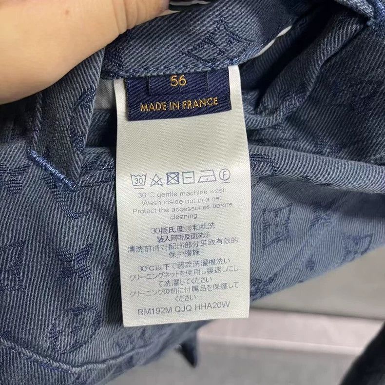 Louis Vuitton LOUIS VUITTON Blue logo printed single-breasted casual long Size US XL / EU 56 / 4 - 3 Thumbnail
