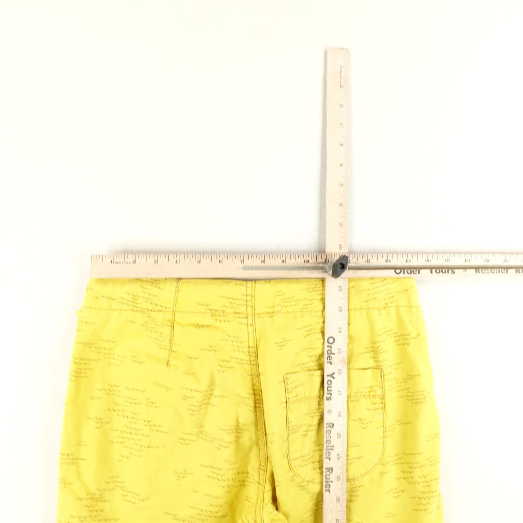 Altamont VINTAGE Altamont Shorts Mens 29 Yellow Chino Shorts Geometric Breathable Lightweight Pockets 10in Inseam Regular Mens Size US 31 - 5 Thumbnail