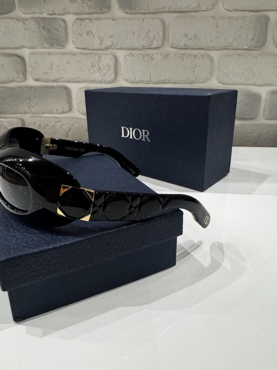Dior Christian Dior "Lady" Black Oval Cat Eye Shield Sunglasses Size ONE SIZE - 14 Thumbnail