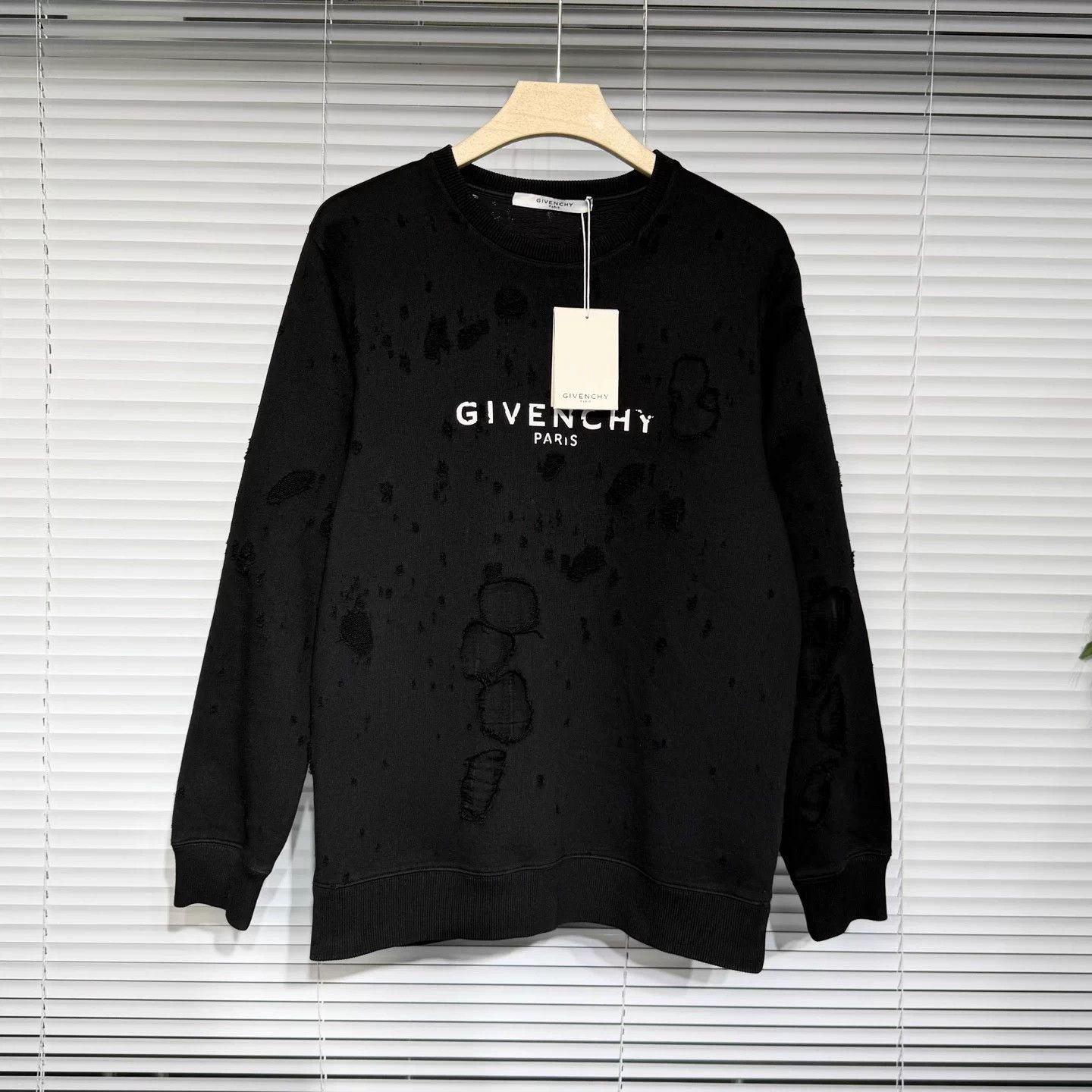Givenchy Givenchy Paris Logo Distressed Mesh Sweatshirt Black XS Size US XS / EU 42 / 0 - 1 Thumbnail
