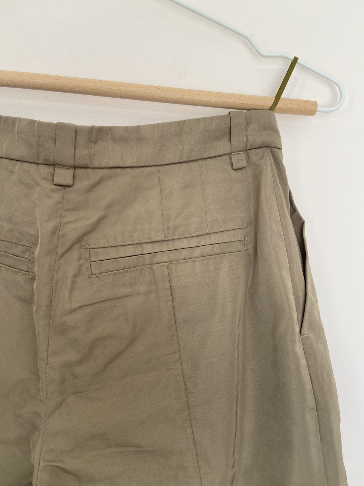 Louis Vuitton Louis Vuitton Capri Shorts Size 25" / US 0 / IT 36 - 4 Thumbnail