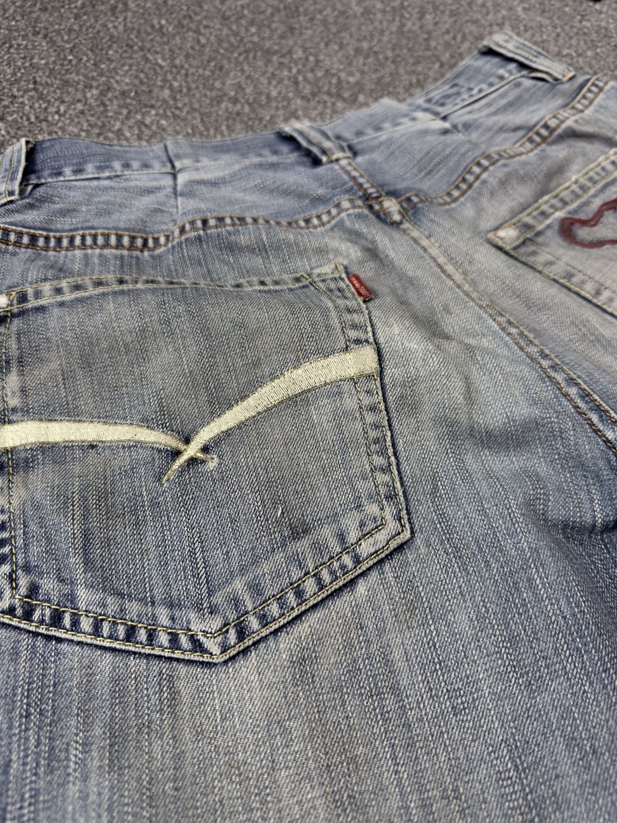 Karakuri Tamashii Japanese Embroidered Handfoot Distressed Y2K Denim Size US 30 / EU 46 - 9 Thumbnail