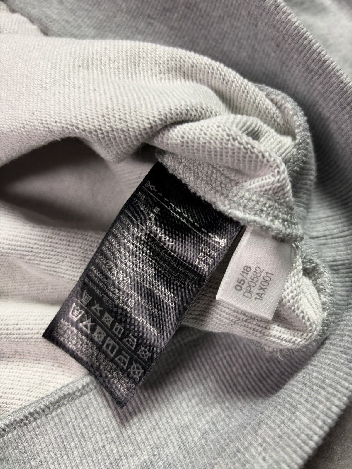 Y-3 Y-3 Yohji Yamamoto x Adidas Big Back Logo Crewneck S Size US S / EU 44-46 / 1 - 9 Thumbnail