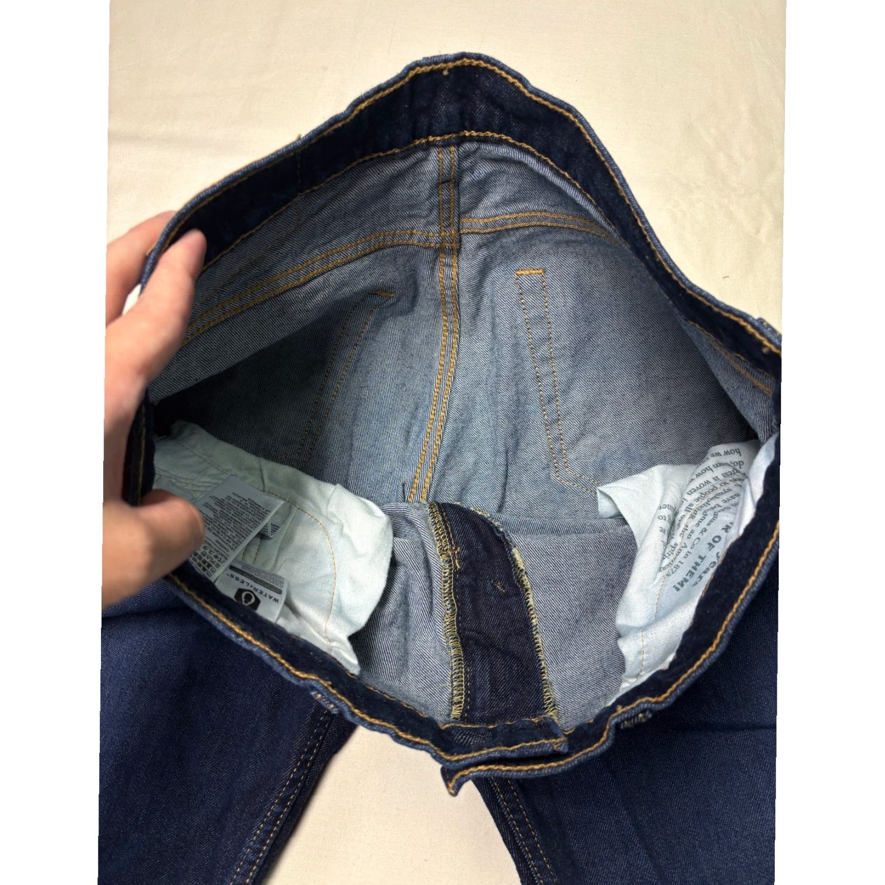 Vintage Levi Strauss Co Levi's 511 Jeans Slim Dark Wash 32x32 Mens Straight Denim Pocket Zipper Button Clothing Collection 500 Series Size US 32 / EU 48 - 4 Thumbnail