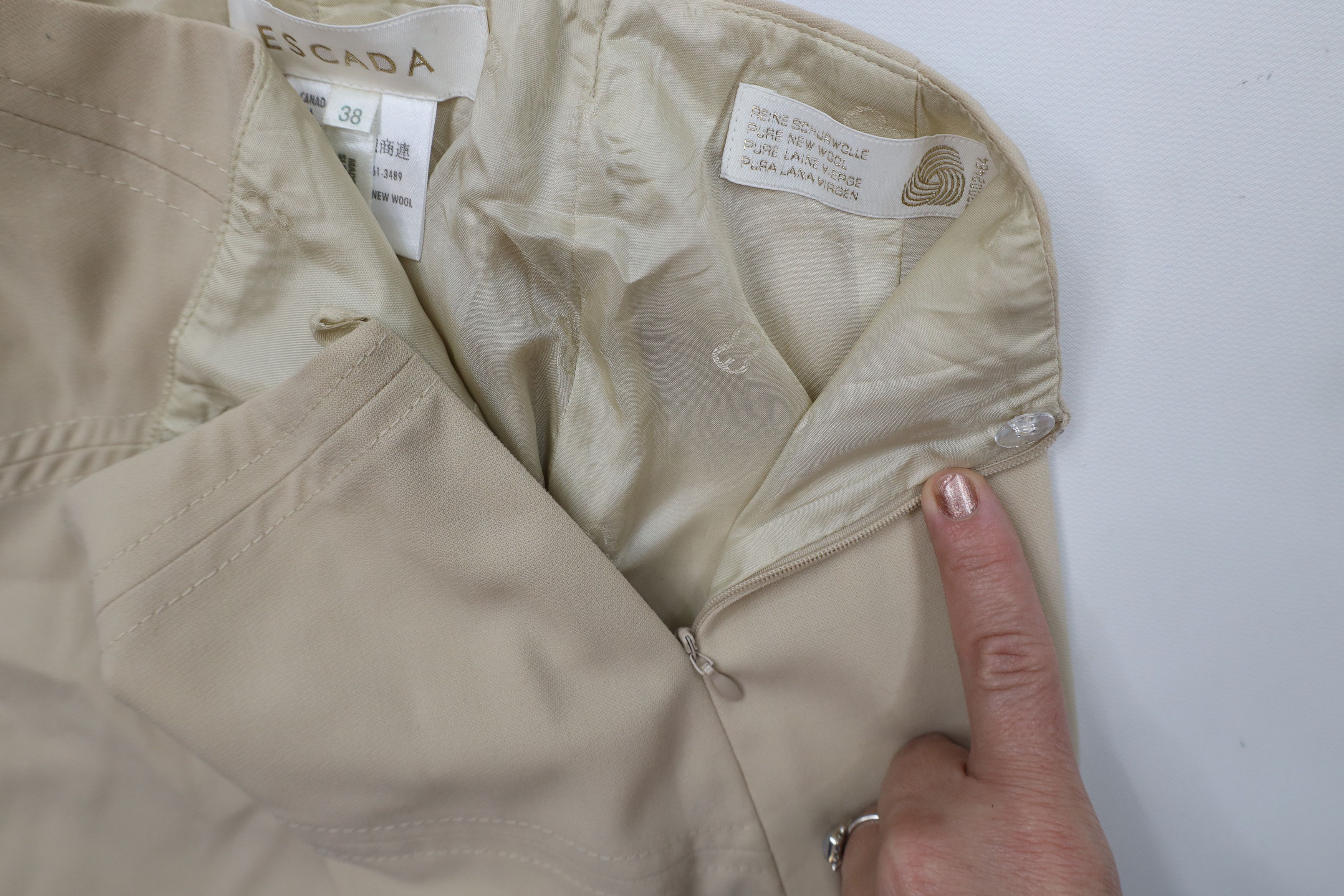 Escada Vintage Escada Knit Flared Wide Leg Pants Trousers Beige Size 38" / US 16 / IT 52 - 9 Thumbnail