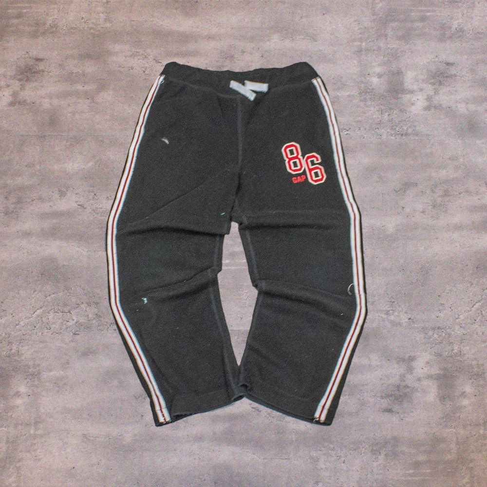 Gap Y2K 2000's Gap Baggy Relax Wide Legged Black Fleece Pant's Size US 28 / EU 44 - 1 Thumbnail