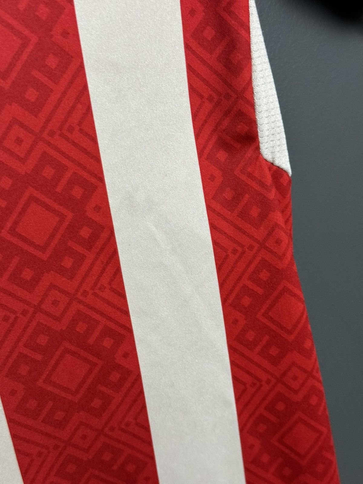 Puma Chivas de Guadalajara 17/18 Home Football Jersey T-Shirt Size US S / EU 44-46 / 1 - 13 Thumbnail