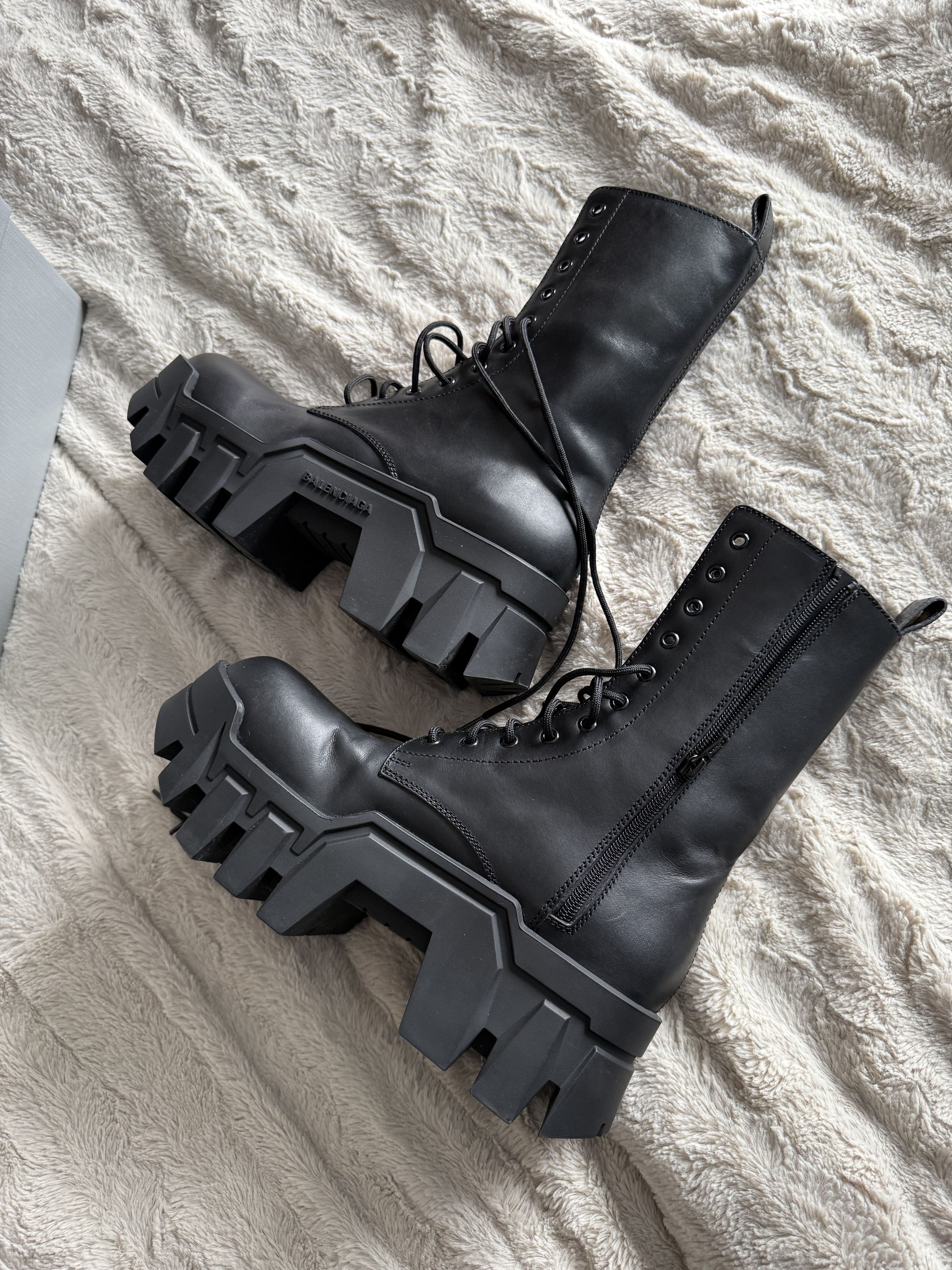 Balenciaga Balenciaga sketch bulldozer boots 41 | Grailed