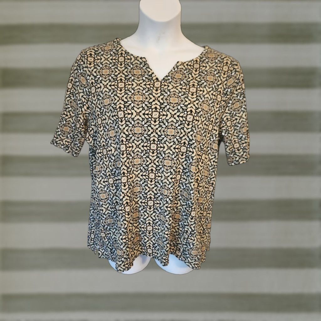 Croft & Barrow Croft & Barrow Blouse Floral Geometric V-Neck Short Sleeve Top Womens 2X Multicolor Casual Shirt Blouse Womens Plus Size XX- Large? Size XXL / US 16-18 / IT 52-54 - 1 Thumbnail