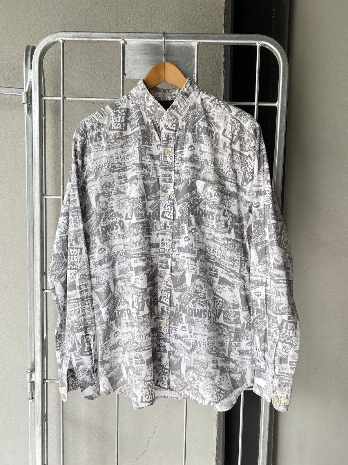 Japanese Brand Splendid satisfaction Gray Newspaper Print Button-Up Shirt Size US M / EU 48-50 / 2 - 16 Thumbnail