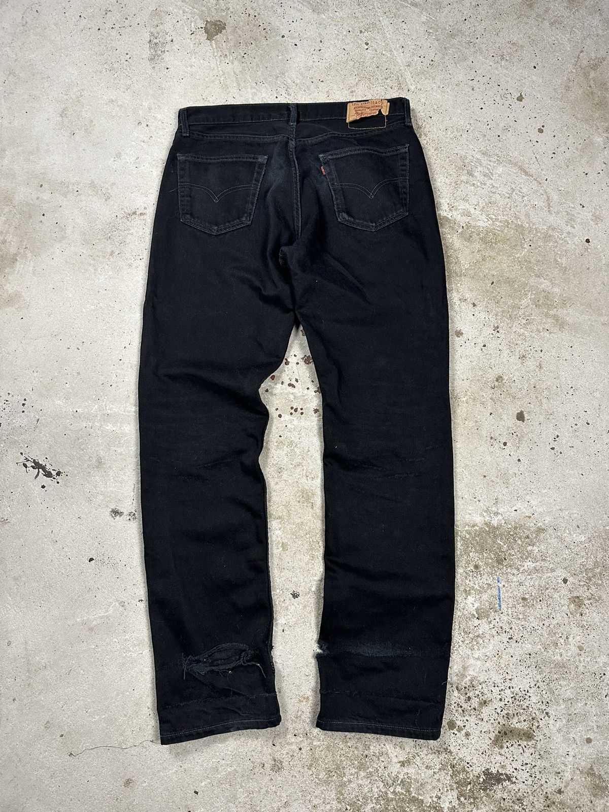 Vintage 1998 Levi’s 517 Black Distressed Baggy Denim Pants