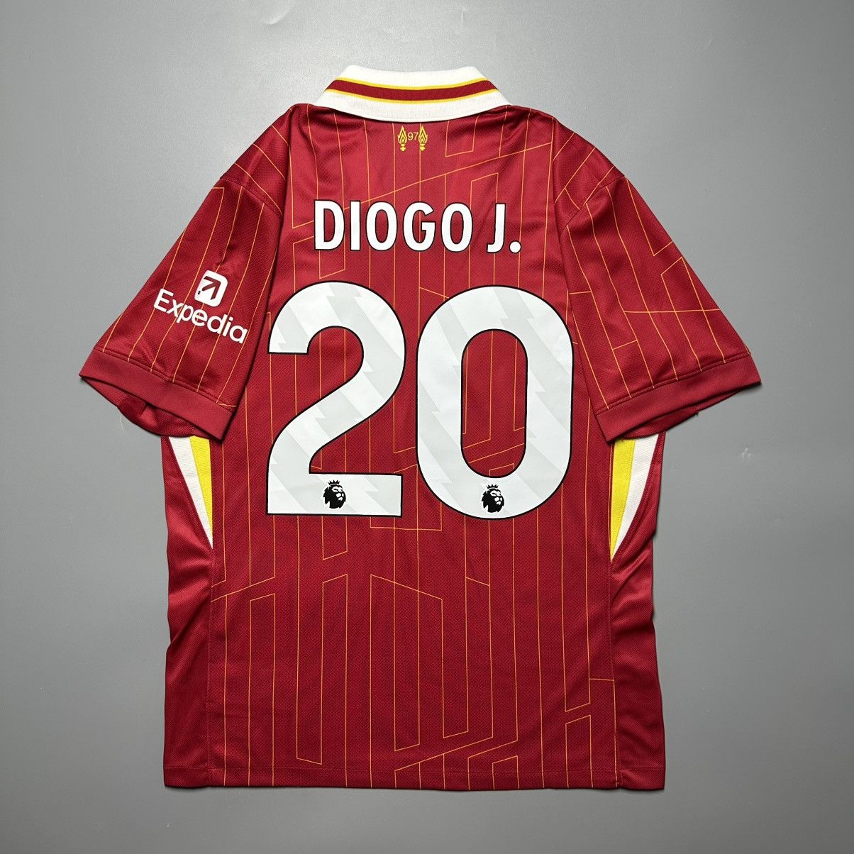 Nike LIVERPOOL NIKE 2024/2025 SOCCER HOME JERSEY #20 DIOGO JOTA Size US M / EU 48-50 / 2 - 1 Thumbnail