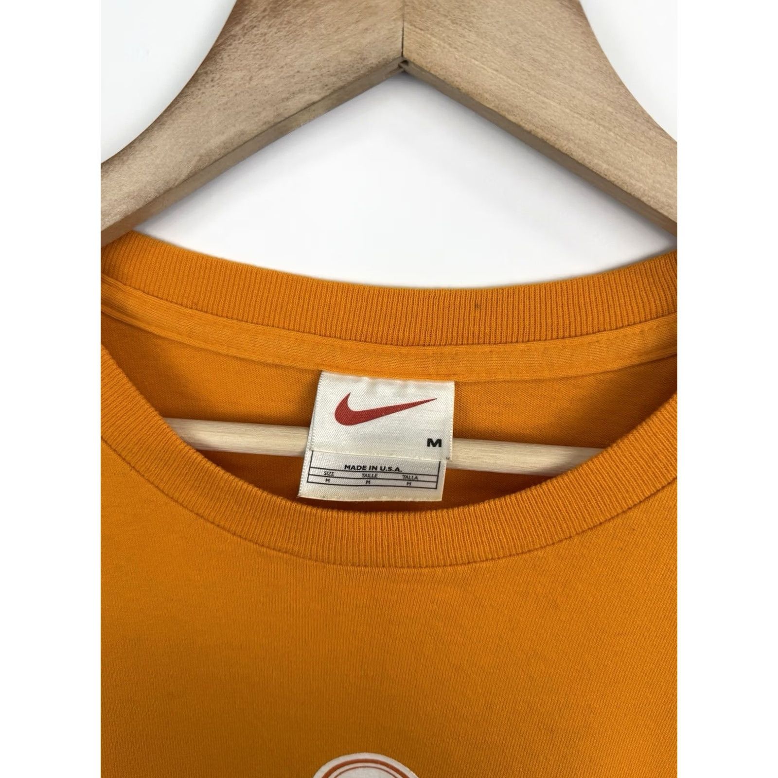 Nike VINTAGE Nike T-Shirt Mens Regular M 90s Made in USA Orange Y2K Retro CAUTION: Rare Size US M / EU 48-50 / 2 - 6 Thumbnail