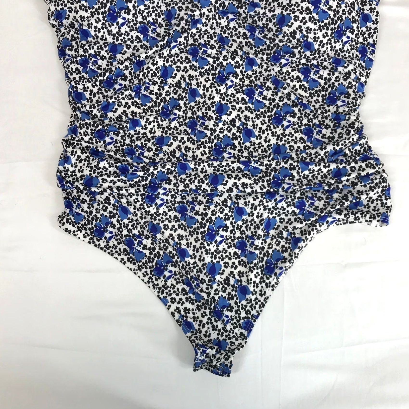 Express Express Body Contour Halter Top XL Blue Black Floral Ruched Sleeveless NWT Size XL / US 12-14 / IT 48-50 - 3 Thumbnail