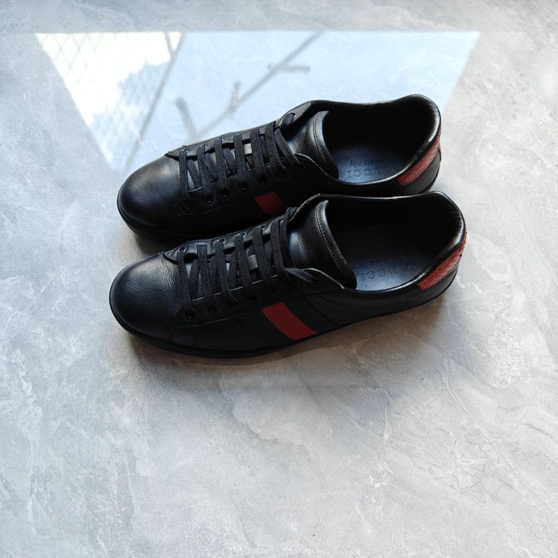 Gucci Gucci Ace Striped Low-Top Sneakers for Men 0079 Size US 9.5 / EU 42-43 - 1 Thumbnail