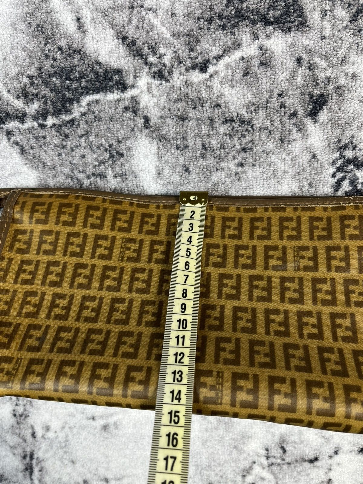 Fendi Vintage Fendi Zucca Monogram Leather Clutch Made In Italy Size ONE SIZE - 21 Thumbnail