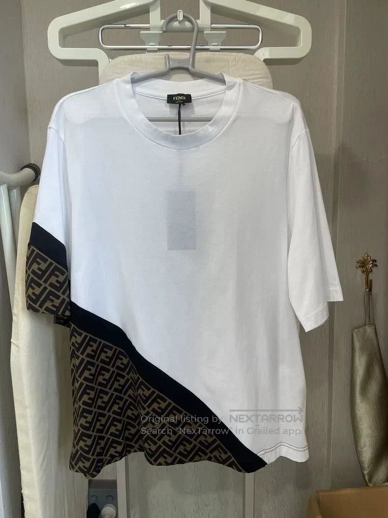 Fendi Fendi White Short Sleeve T-Shirt, Classic FF Monogram Patc Size US M / EU 48-50 / 2 - 1 Thumbnail