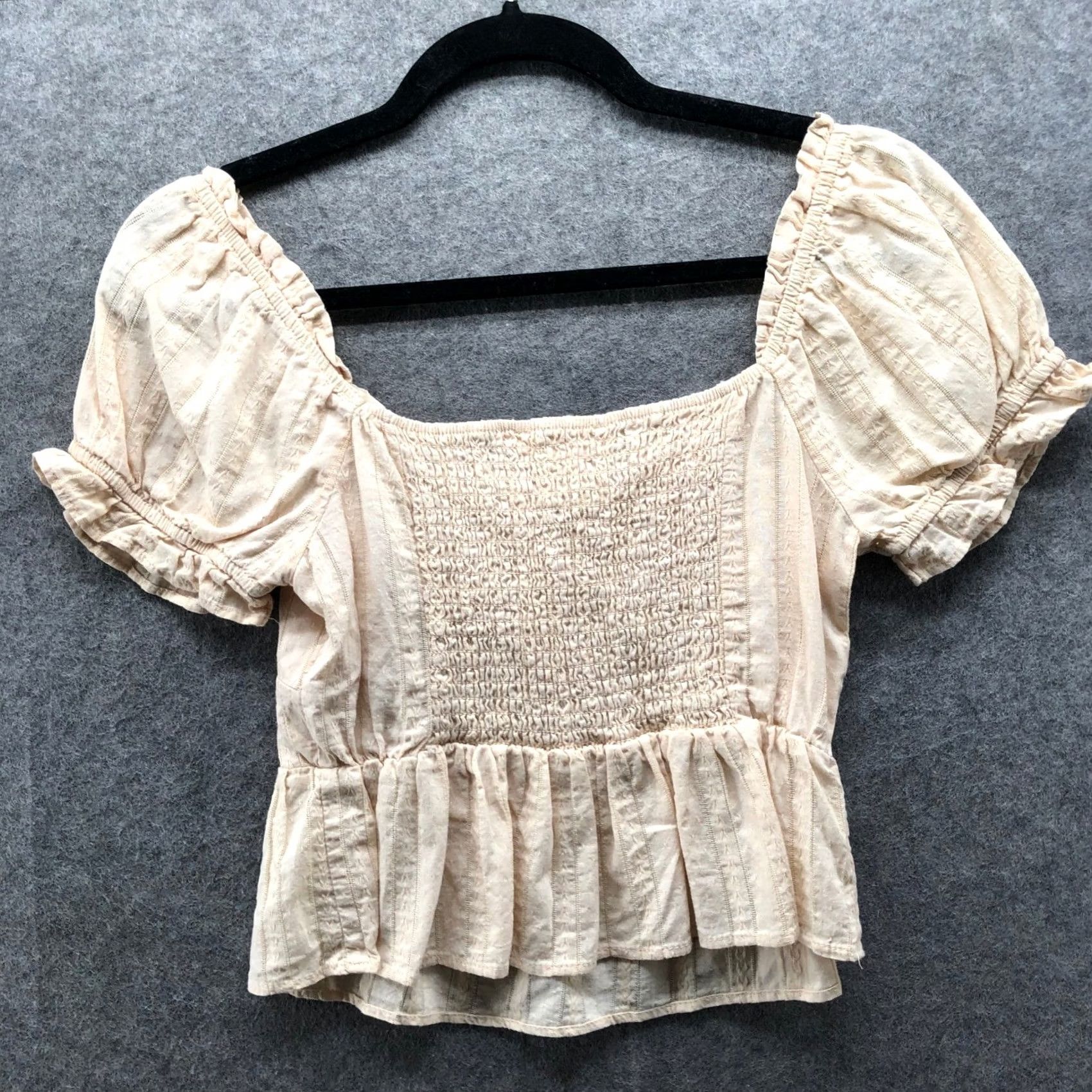 Vintage Urban Romantics Puff Sleeve Smocked Top Womens M Beige Peplum Crop Size M / US 6-8 / IT 42-44 - 2 Thumbnail