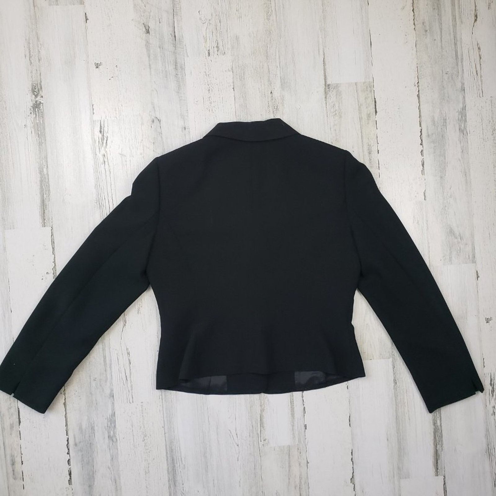 Other Tahari Arthur Levine Solid Black 3-Button Blazer Jacket 10 Size L / US 10 / IT 46 - 10 Thumbnail