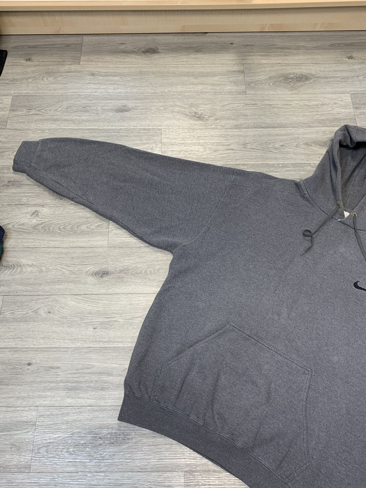 Vintage Nike grey vintage hoodie men’s size L Size US L / EU 52-54 / 3 - 2 Thumbnail