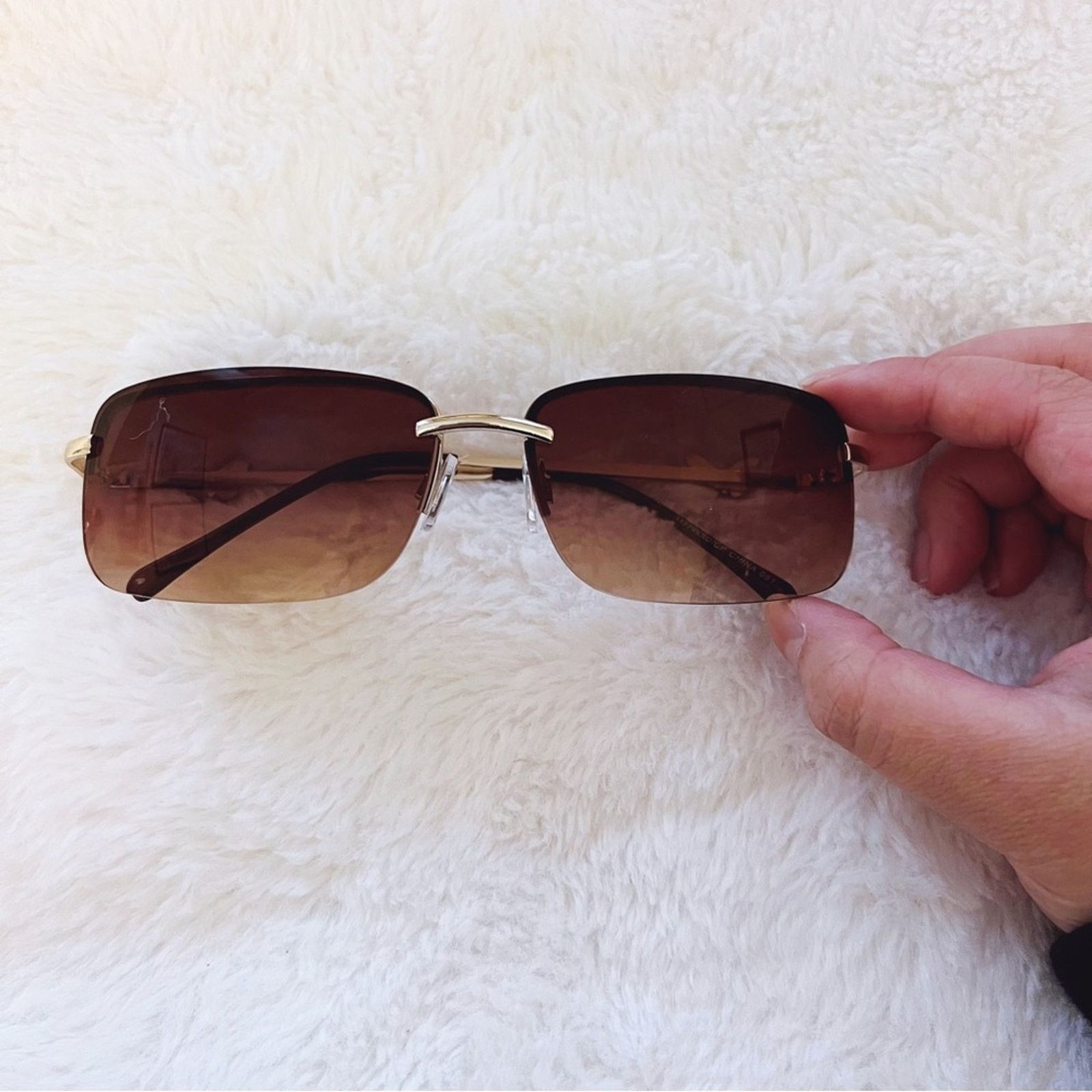 Other Delia Brown Rimless Butterfly Accent Sunglasses Size ONE SIZE - 3 Thumbnail
