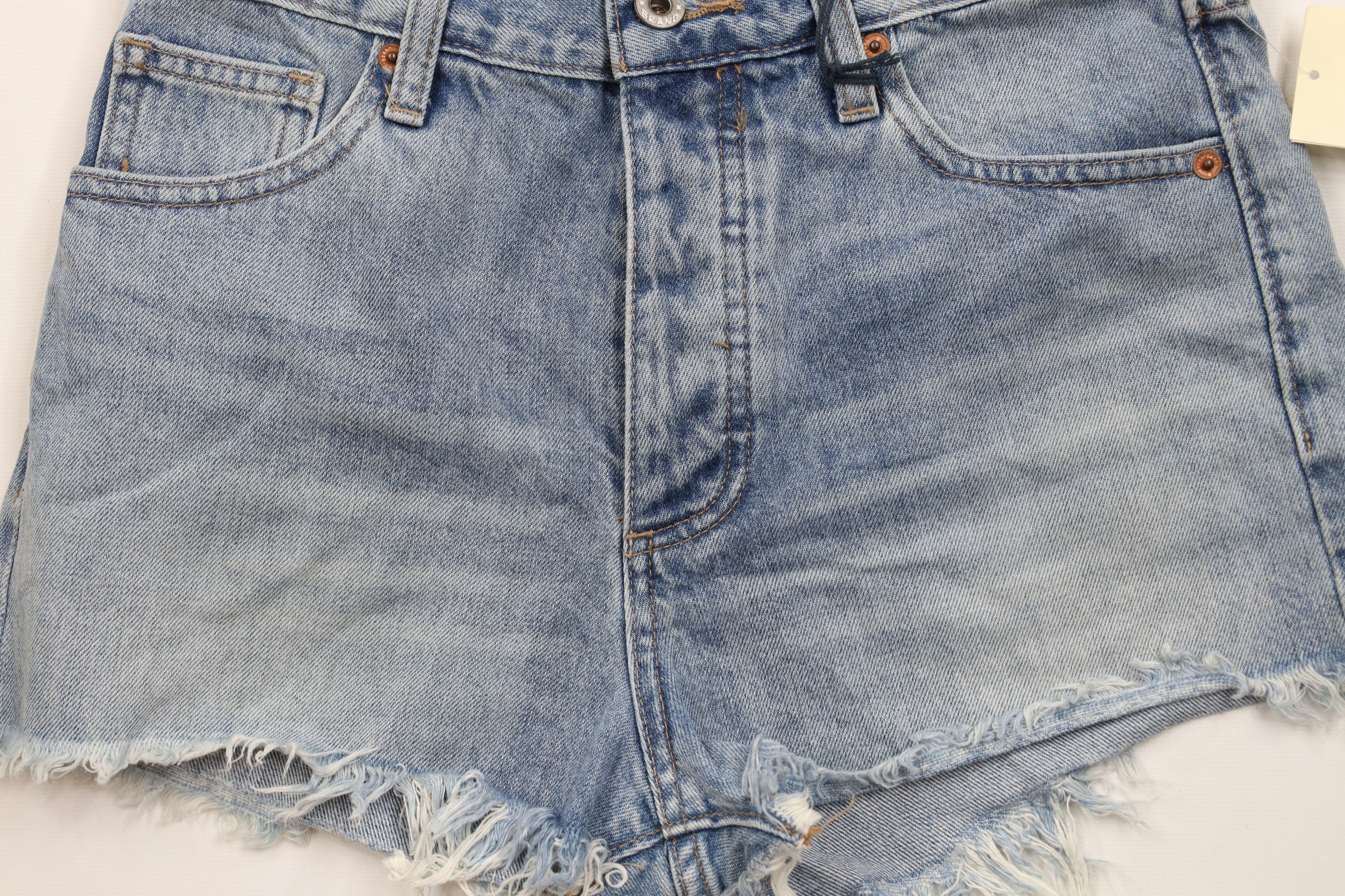 Vintage New Lucky Brand Fly Flower Floral Cut Off Denim Jean Shorts Size 25" / US 0 / IT 36 - 3 Thumbnail