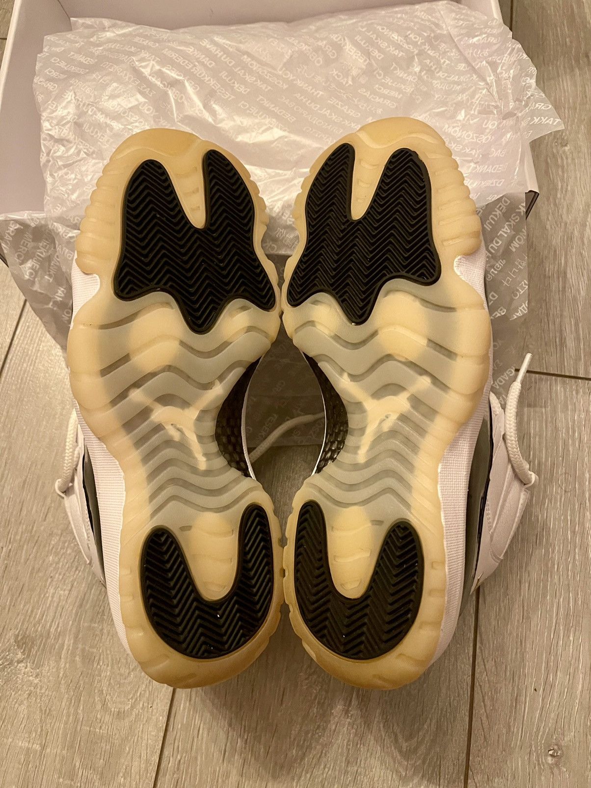 Jordan Brand Jordan 11 retro gratitude Size US 10 / EU 43 - 12 Thumbnail