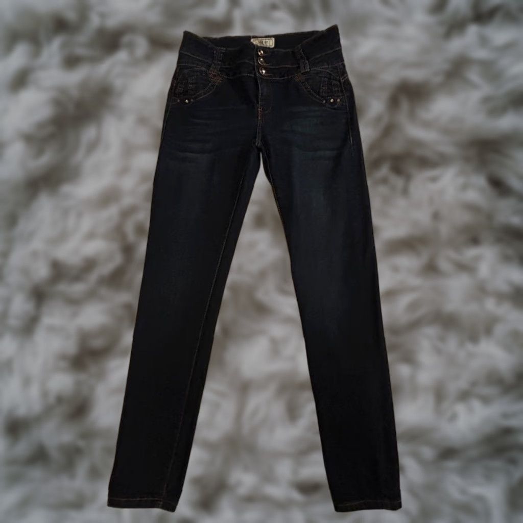 Denime I&M Jeans Women’s Skinny Dark Wash Premium Stretch Denim Jeans 11 Adult Womens Size 32" / US 10 / IT 46 - 1 Thumbnail
